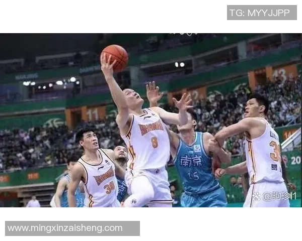 赛后分析：西安篮球队与深圳篮球队的战术配合与表现评估